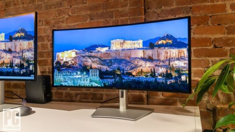 Best Monitors for Creative Professionals in 2025
